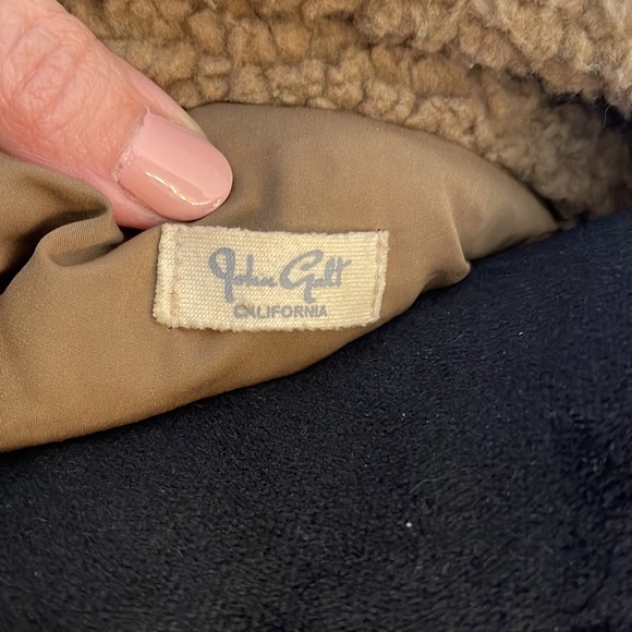 Brandy Melville / John Galt funnel neck teddy coat - Picture 6 of 7